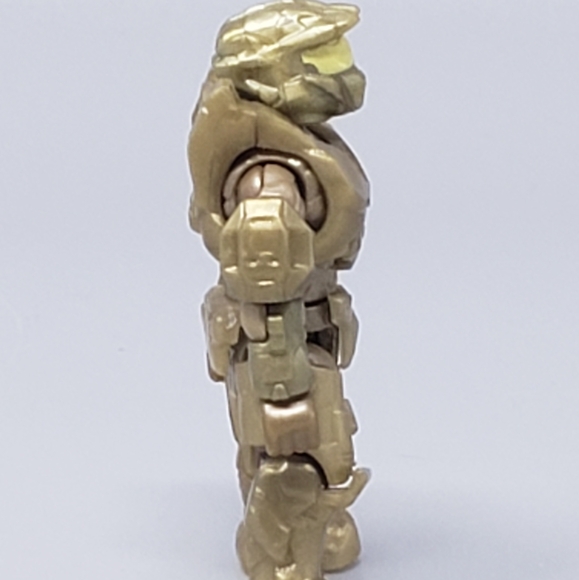 Mega Construx Halo Gold Master Chief Mini-Action Figure - Picture 2 of 8